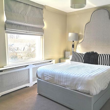 The Bijou Hotel Harrogate Bagian luar foto