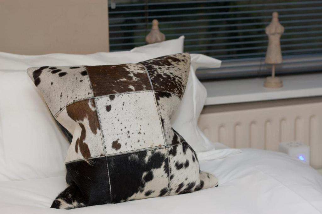 The Bijou Hotel Harrogate Ruang foto