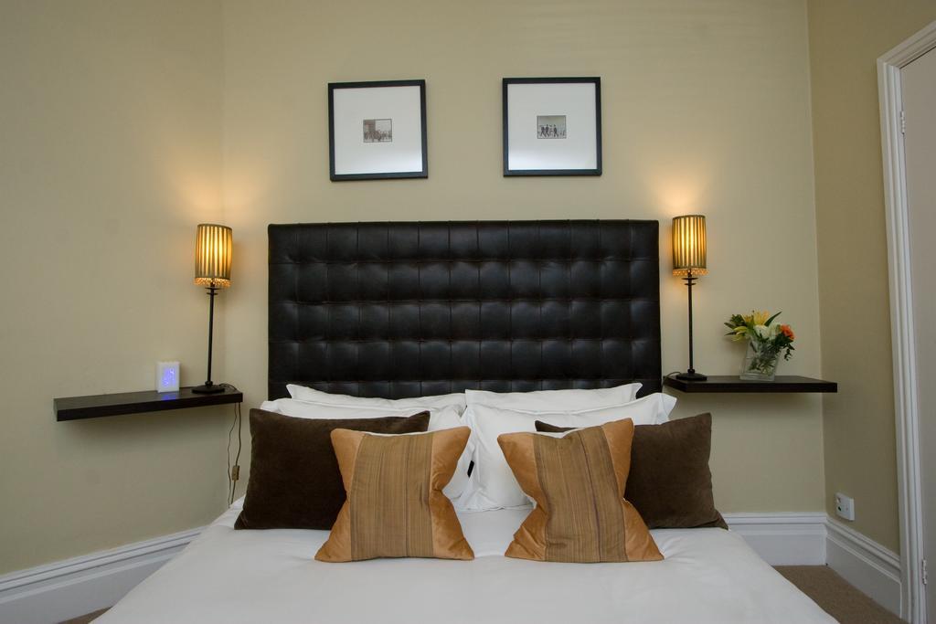 The Bijou Hotel Harrogate Bagian luar foto