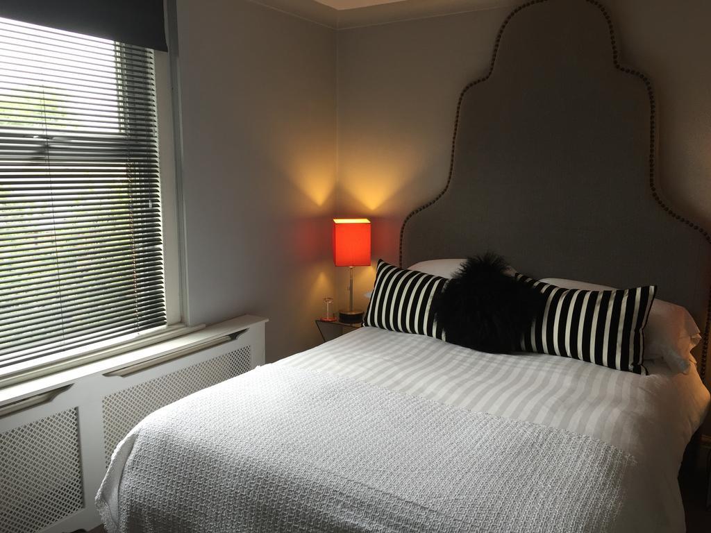 The Bijou Hotel Harrogate Bagian luar foto