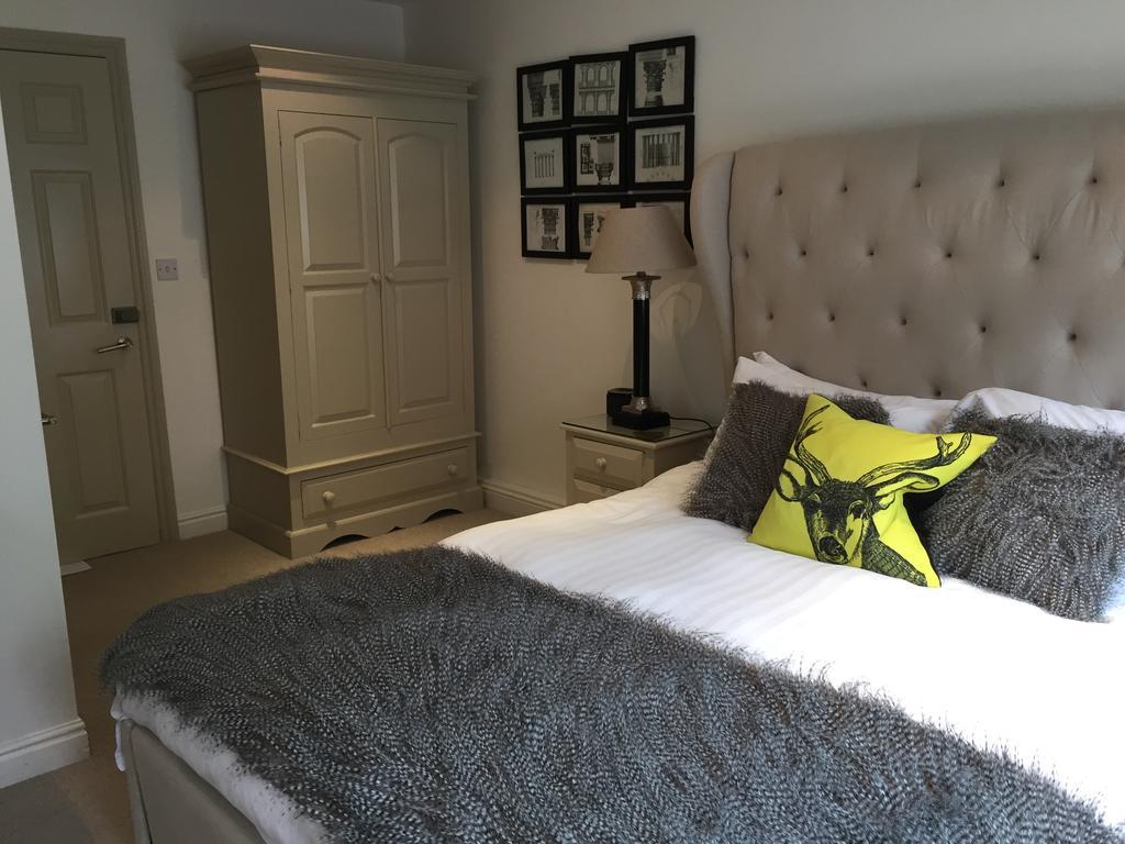 The Bijou Hotel Harrogate Bagian luar foto