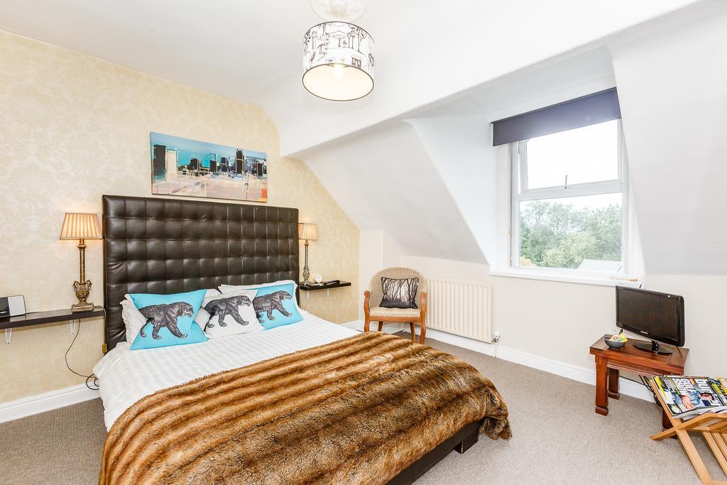 The Bijou Hotel Harrogate Bagian luar foto