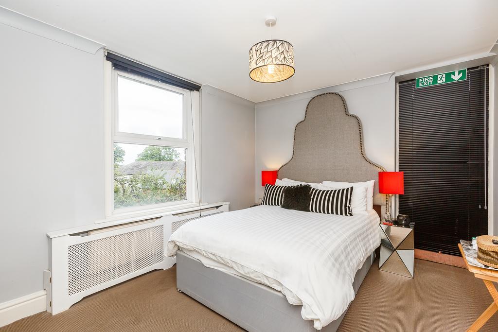 The Bijou Hotel Harrogate Bagian luar foto