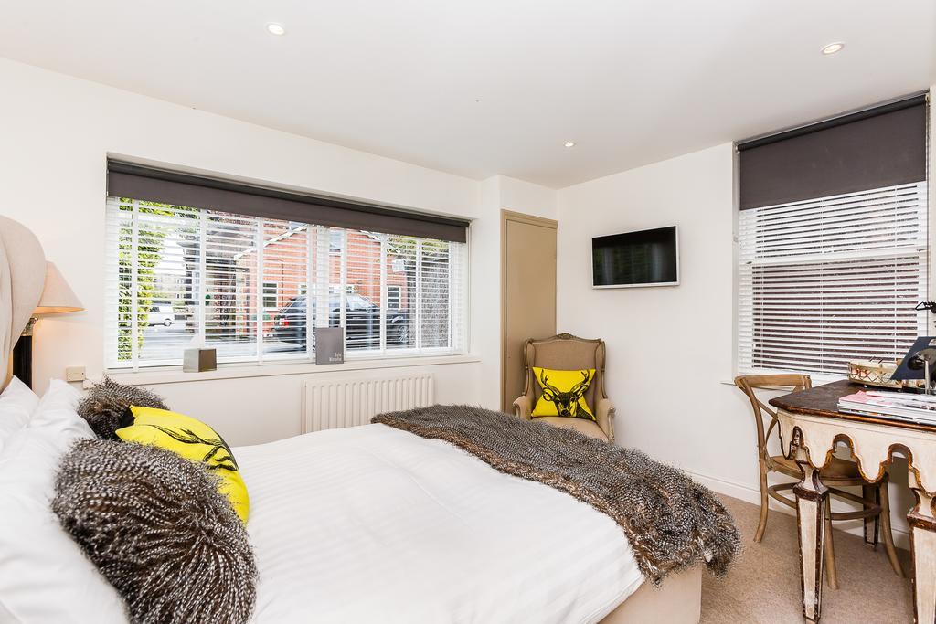 The Bijou Hotel Harrogate Bagian luar foto