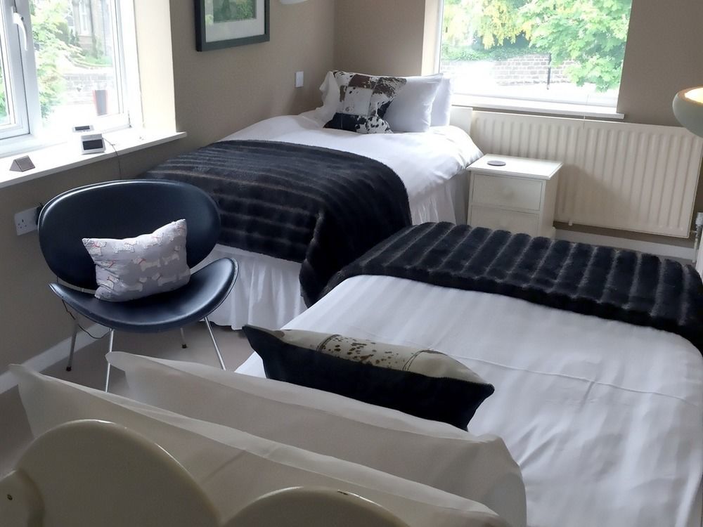 The Bijou Hotel Harrogate Bagian luar foto