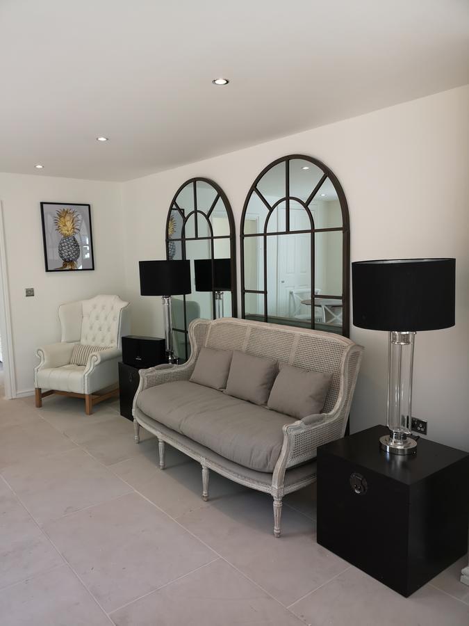 The Bijou Hotel Harrogate Bagian luar foto